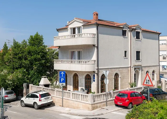 Апартаменты Prestige Lux